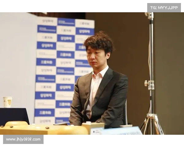 “衢州烂柯杯”中国围棋冠军赛落幕,党毅飞生日之夜荣登桂冠 “衢州烂柯杯”中国围棋冠军赛落幕,党毅飞生日之夜荣登桂冠